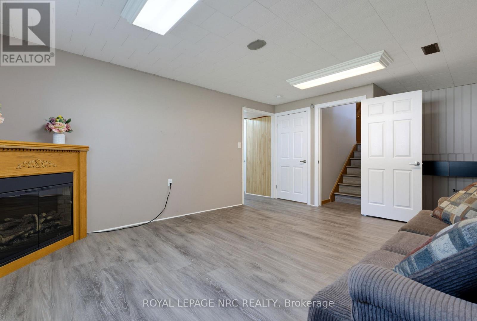 6395 Glengate Street Property Photo 24