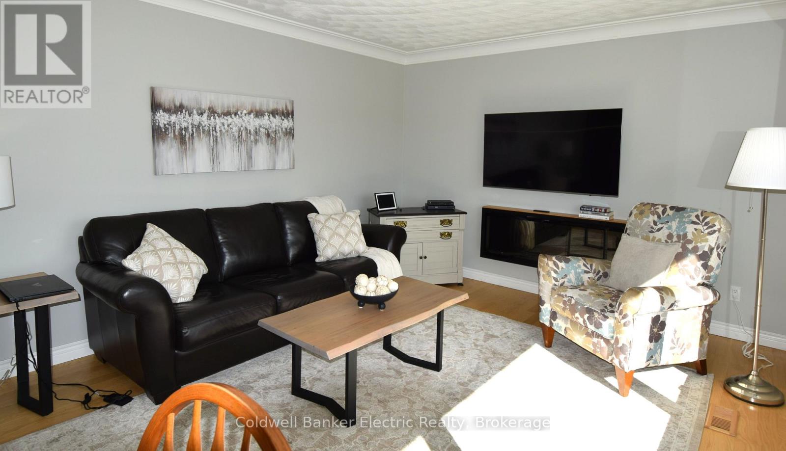 282 Gifford Drive Property Photo 8