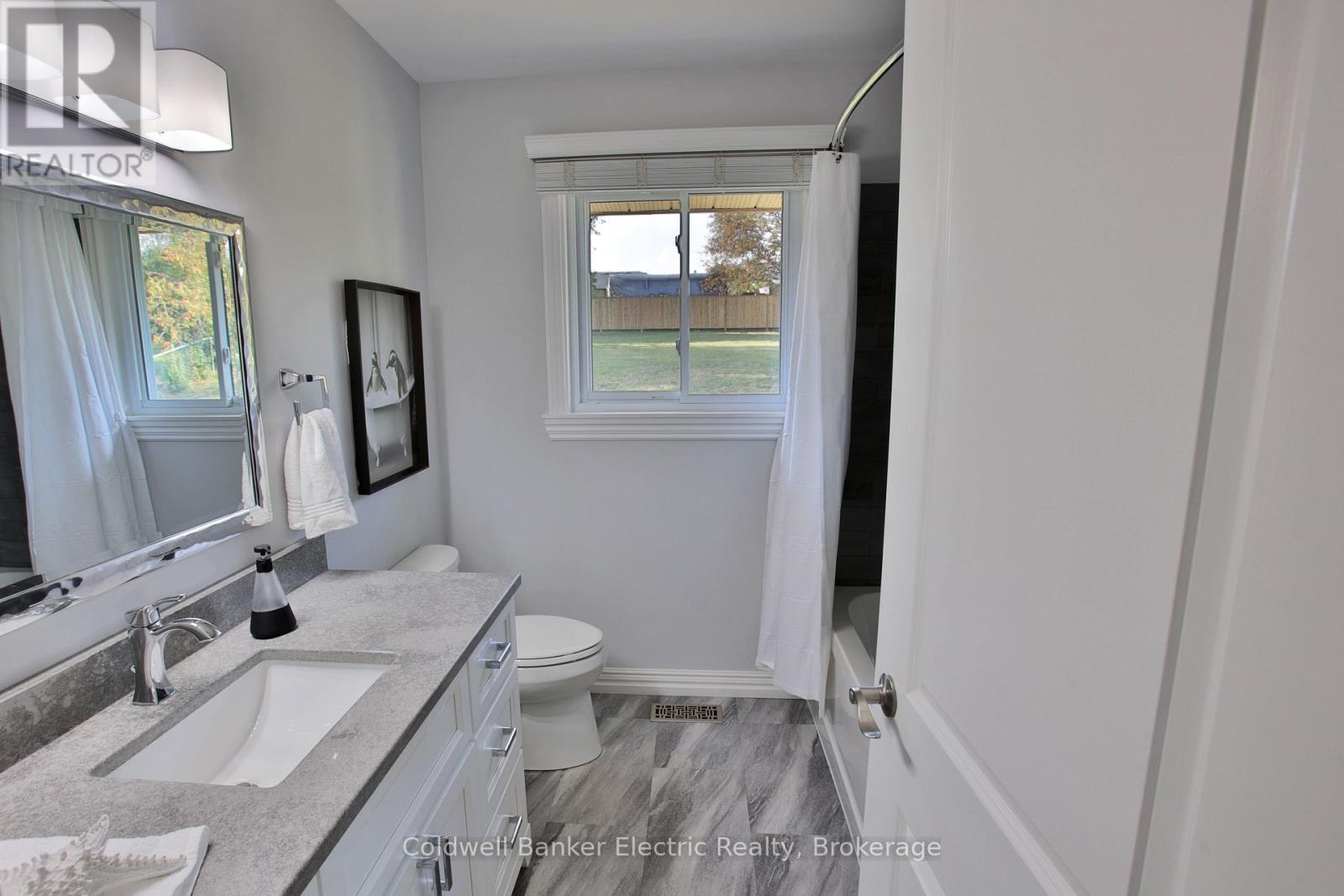 282 Gifford Drive Property Photo 13