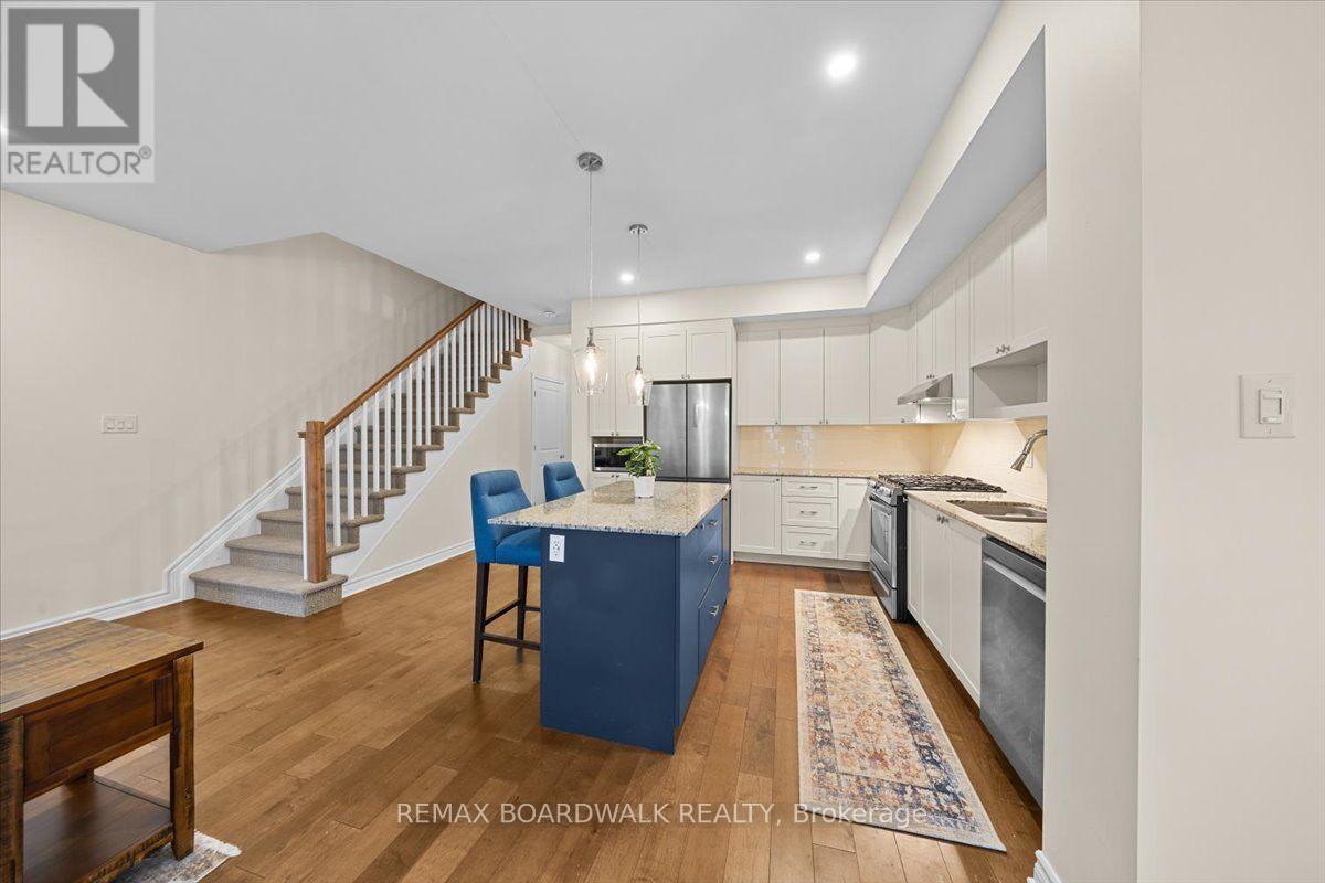 248 Munro Street Property Photo 6