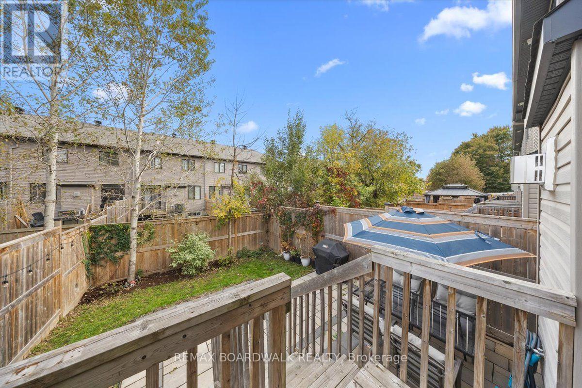 248 Munro Street Property Photo 37