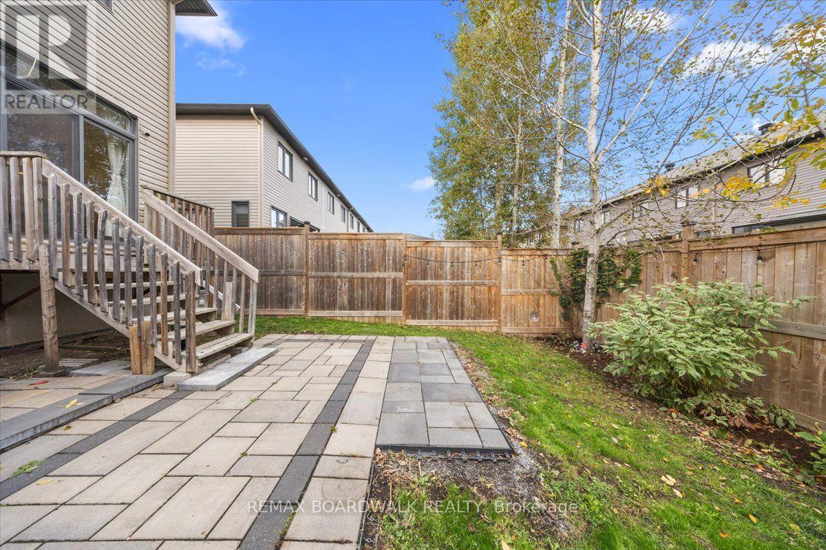 248 Munro Street Property Photo 39