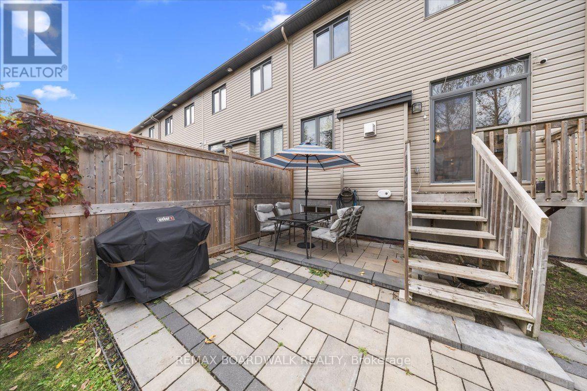 248 Munro Street Property Photo 41