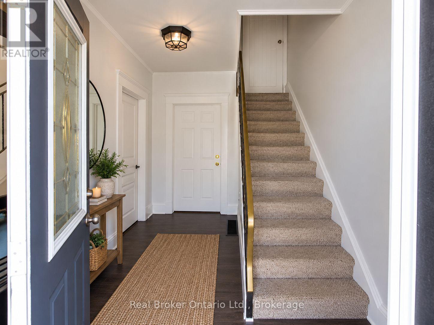 4 Cambria Street Property Photo 7