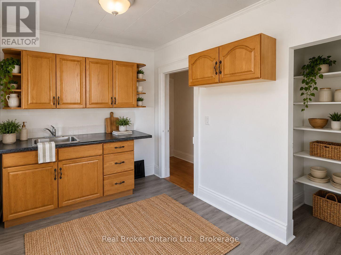 4 Cambria Street Property Photo 14