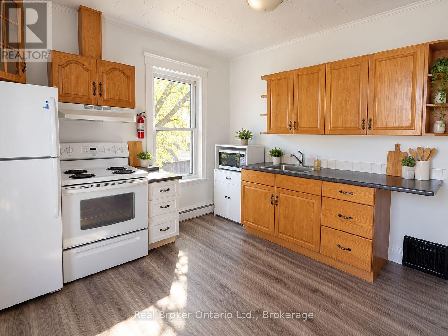 4 Cambria Street Property Photo 15