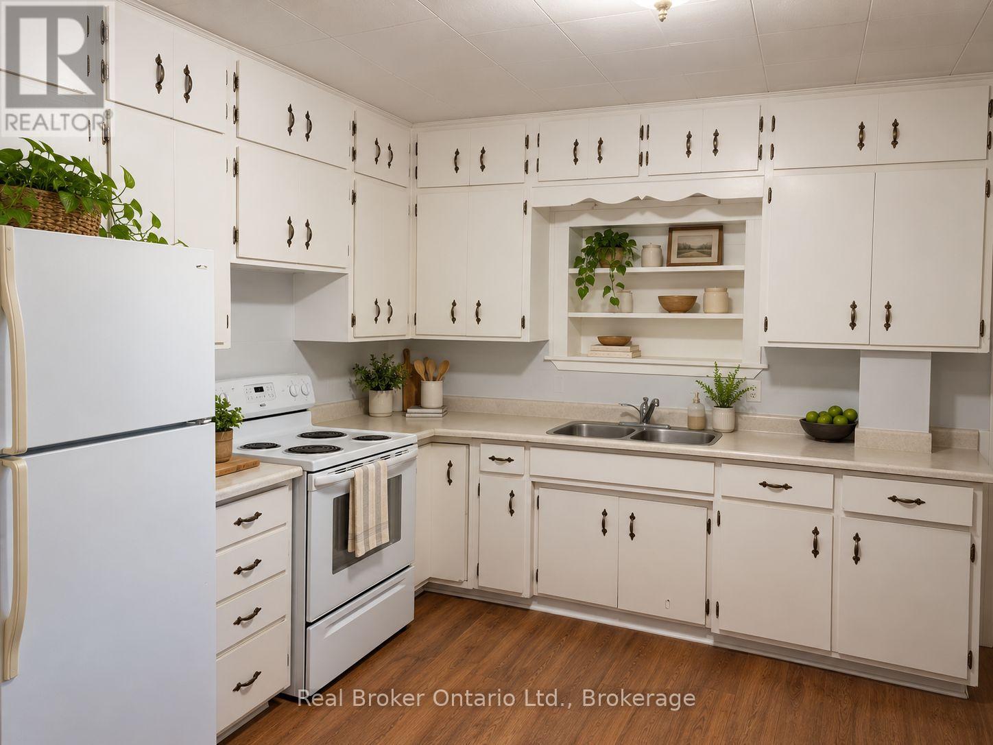 4 Cambria Street Property Photo 25