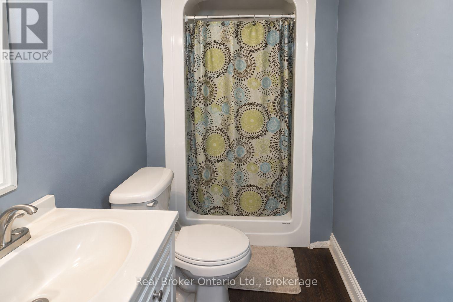4 Cambria Street Property Photo 33