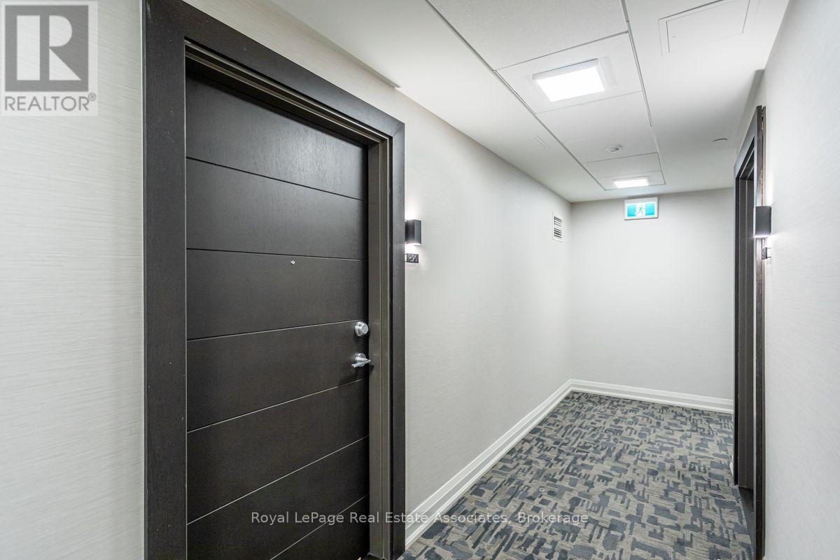 820 - 212 King William Street Property Photo 4