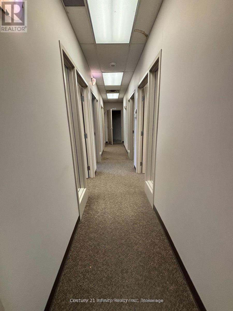 62 Dundas Street W Property Photo 14