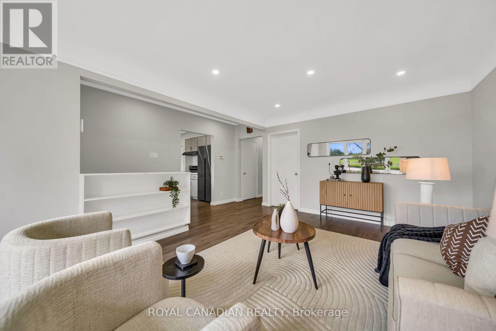 284 Cedar Crescent Property Photo 11