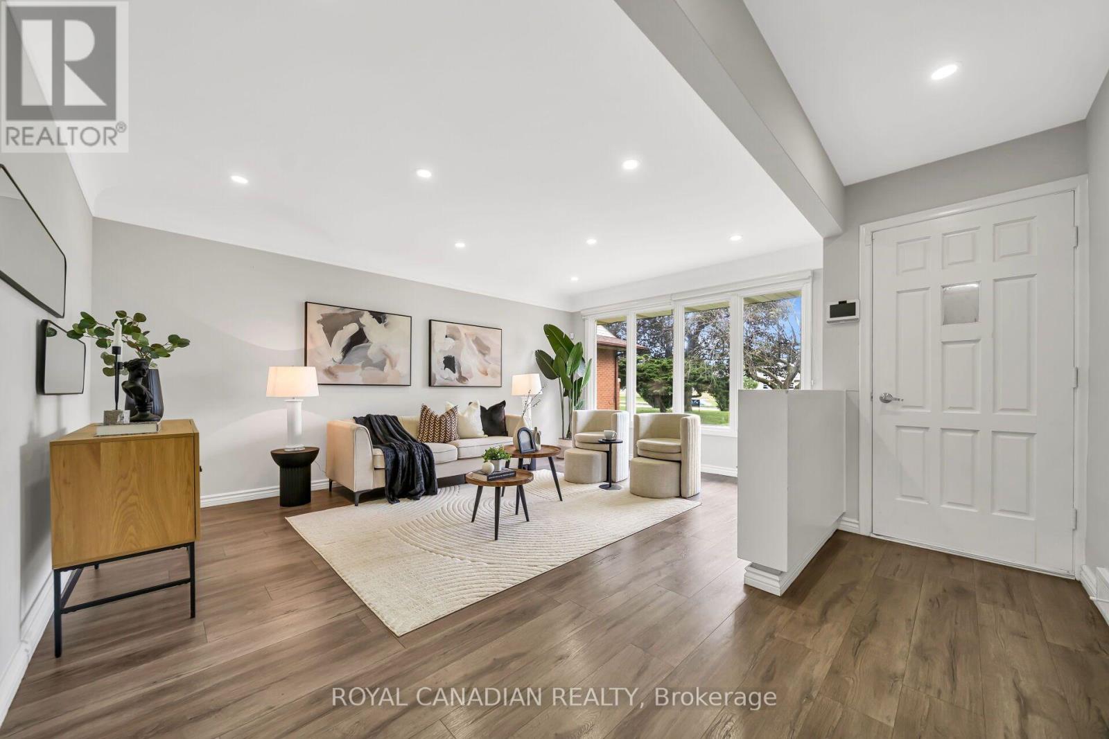 284 Cedar Crescent Property Photo 13