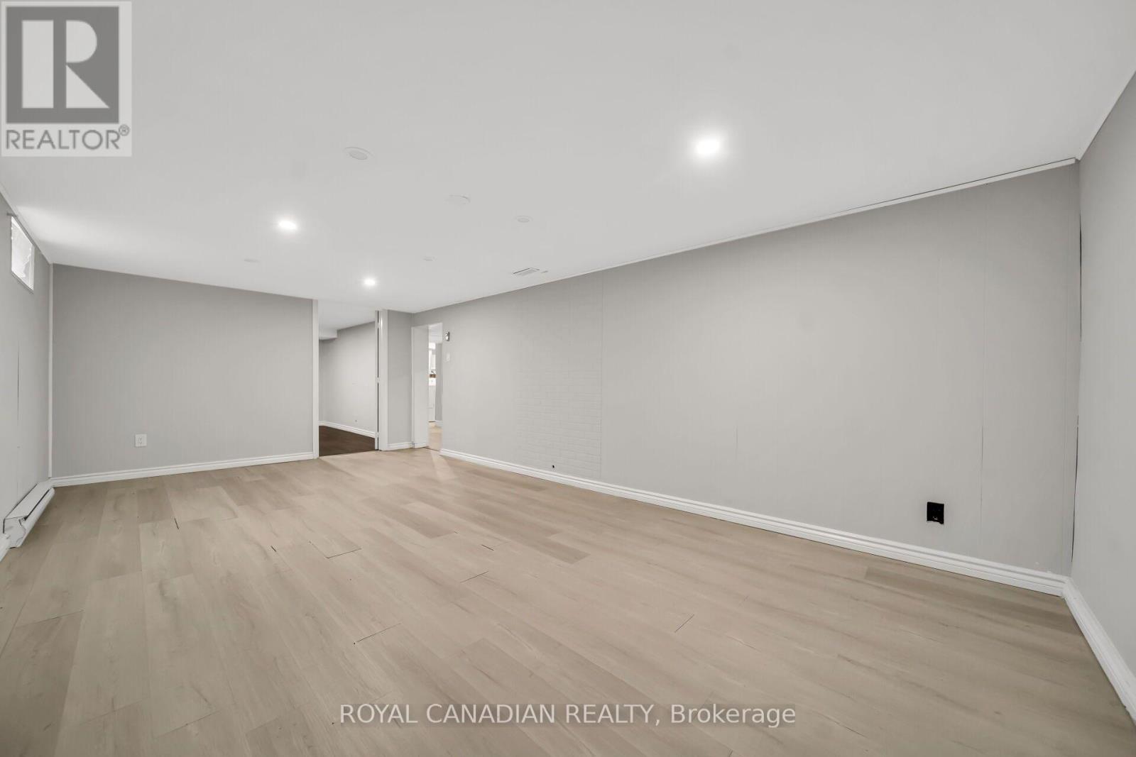 284 Cedar Crescent Property Photo 36
