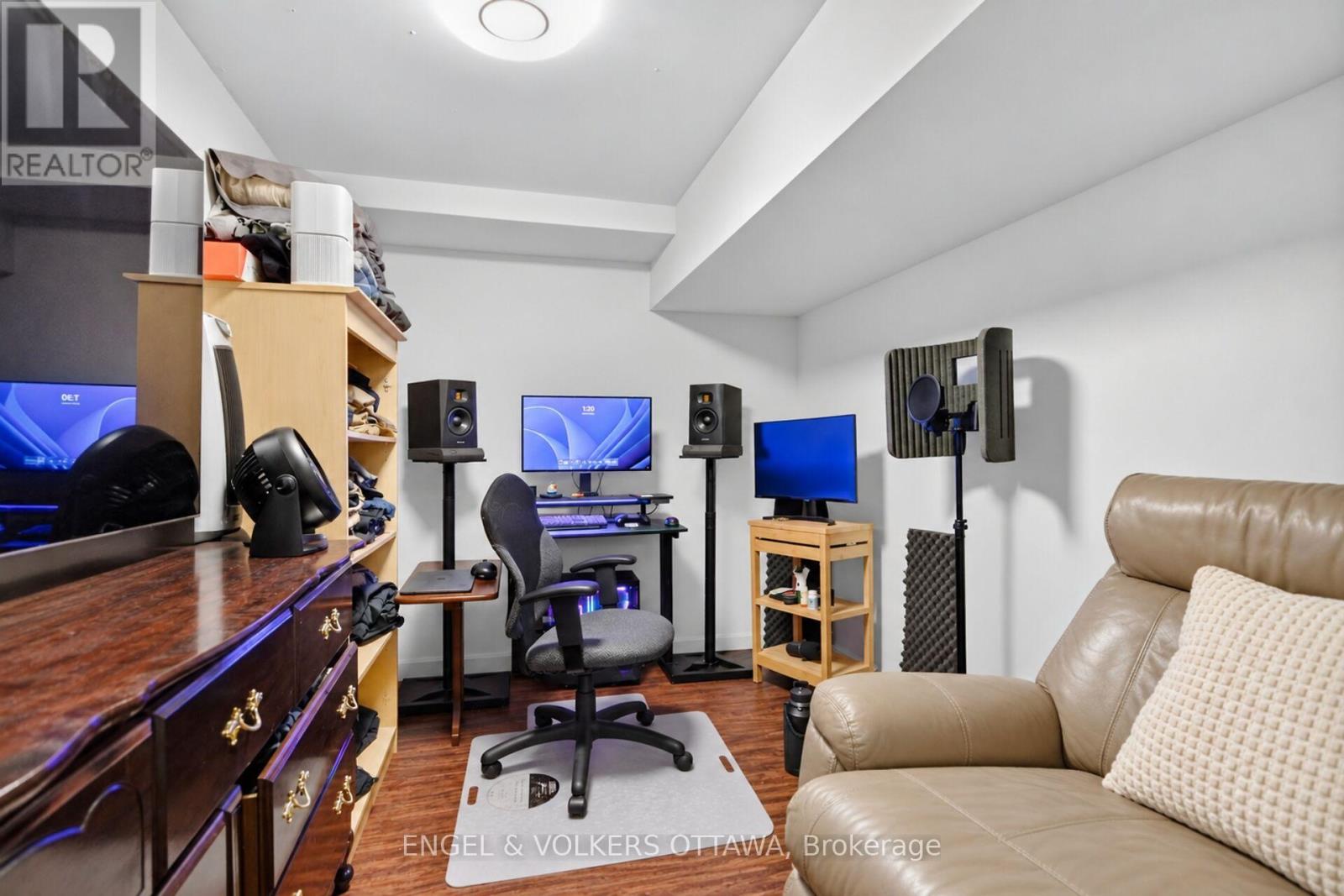 138 Sherway Drive Property Photo 35