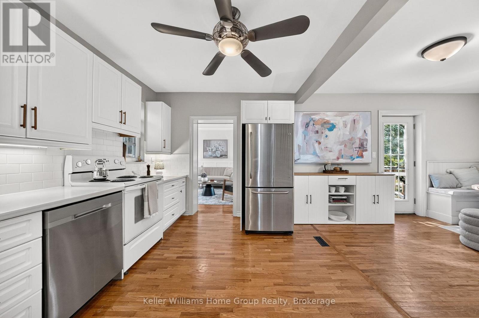 130 Yorkshire Street N Property Photo 17
