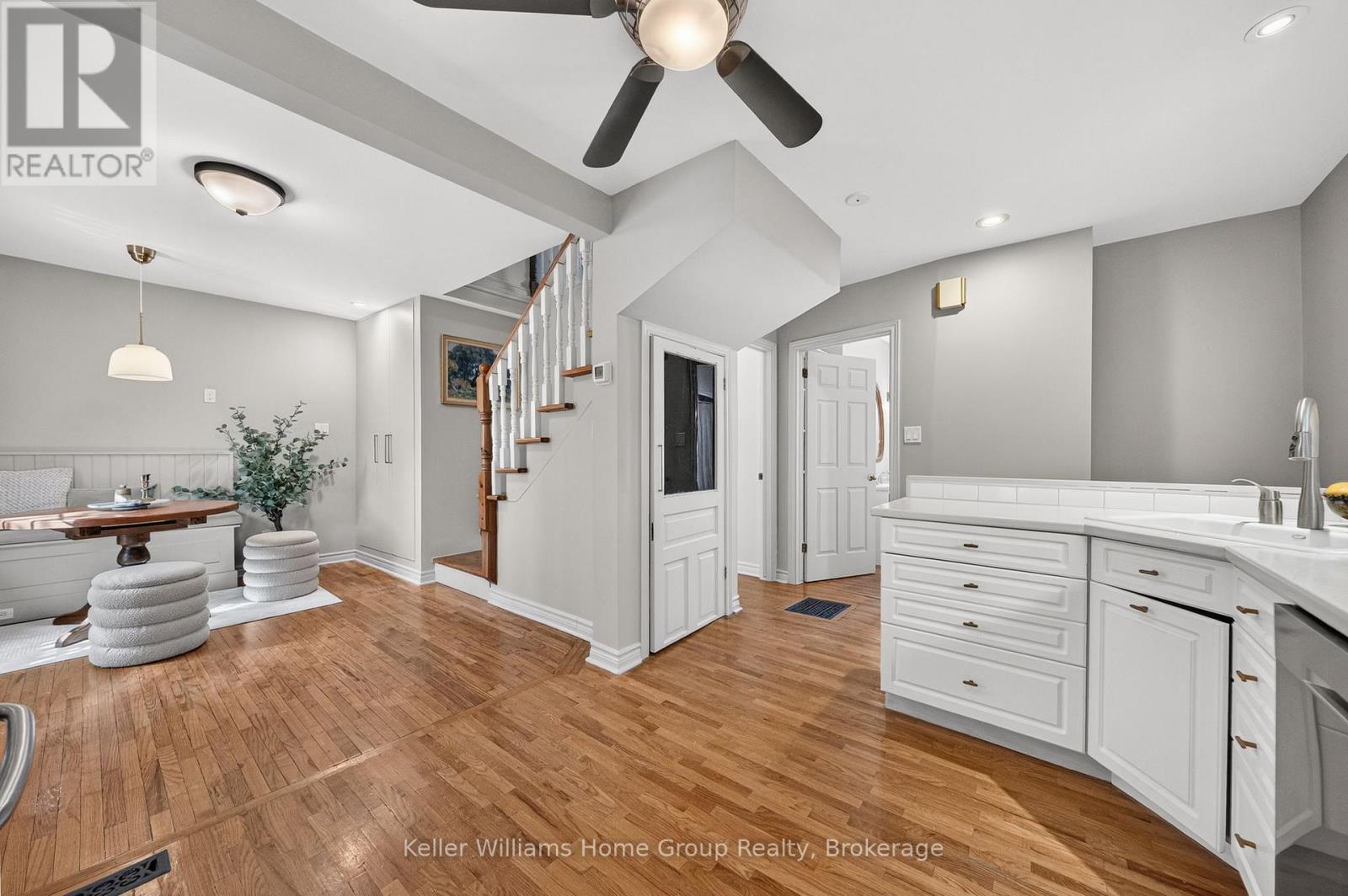 130 Yorkshire Street N Property Photo 21