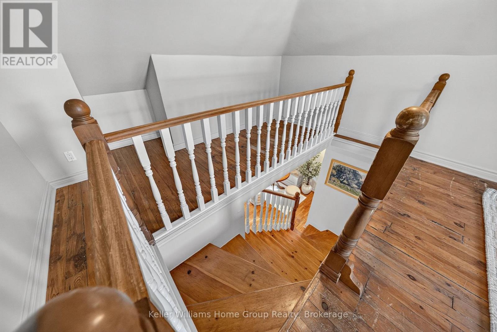 130 Yorkshire Street N Property Photo 32
