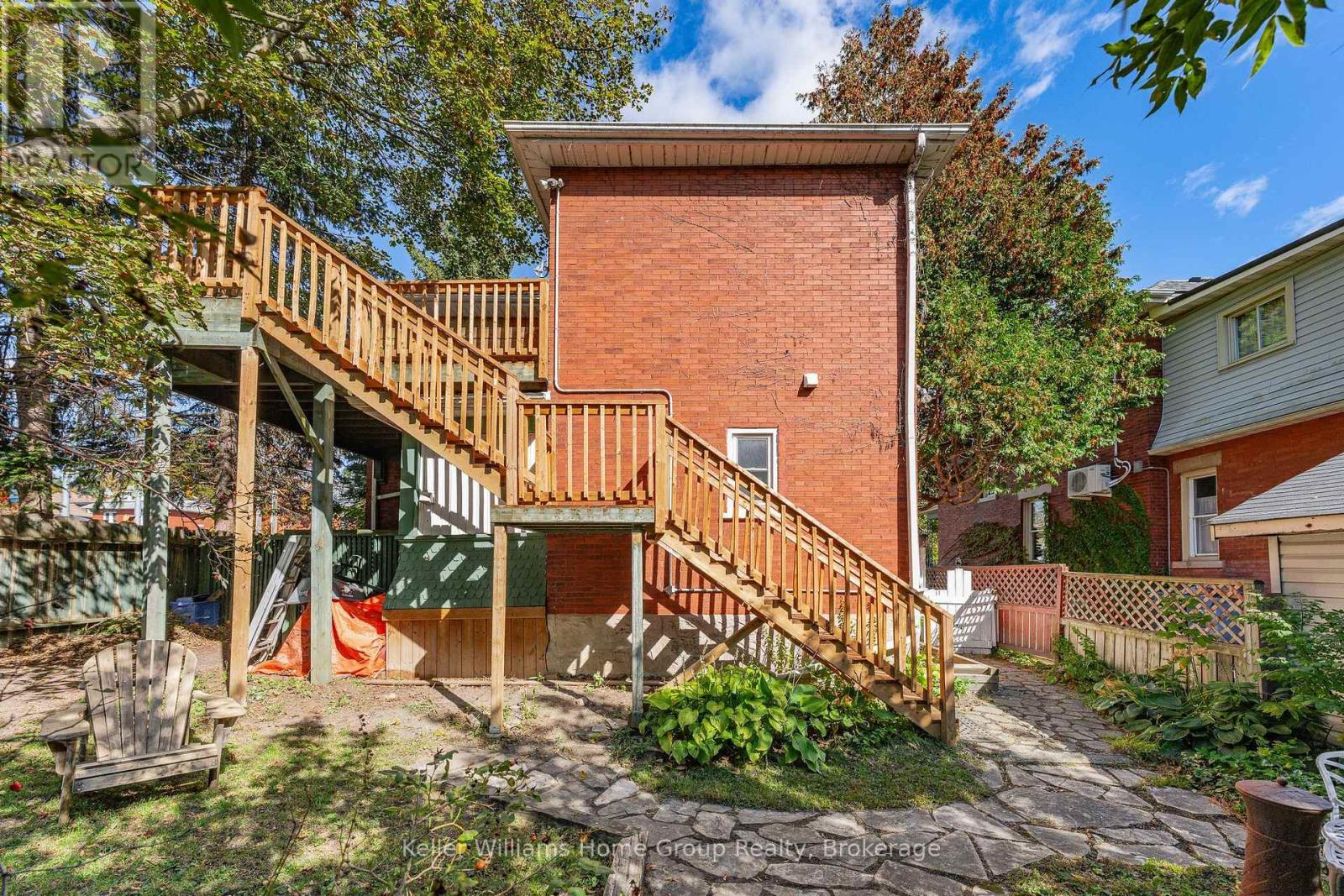 130 Yorkshire Street N Property Photo 45