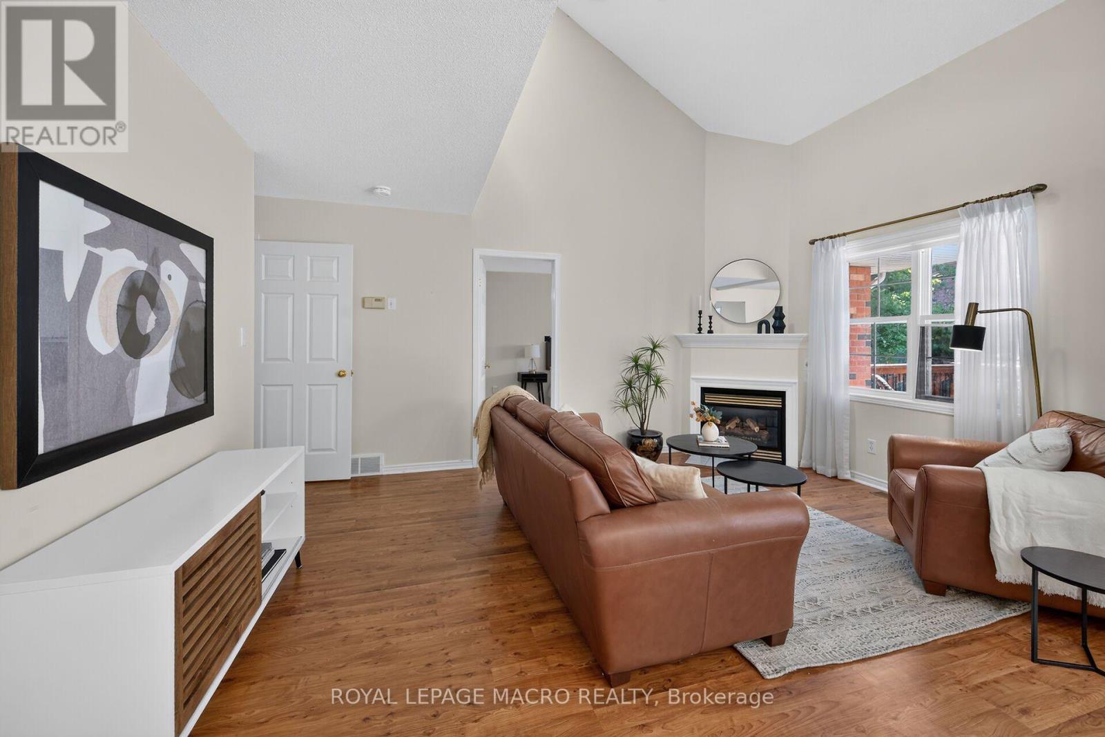 4 - 4108 Loganberry Court Property Photo 19