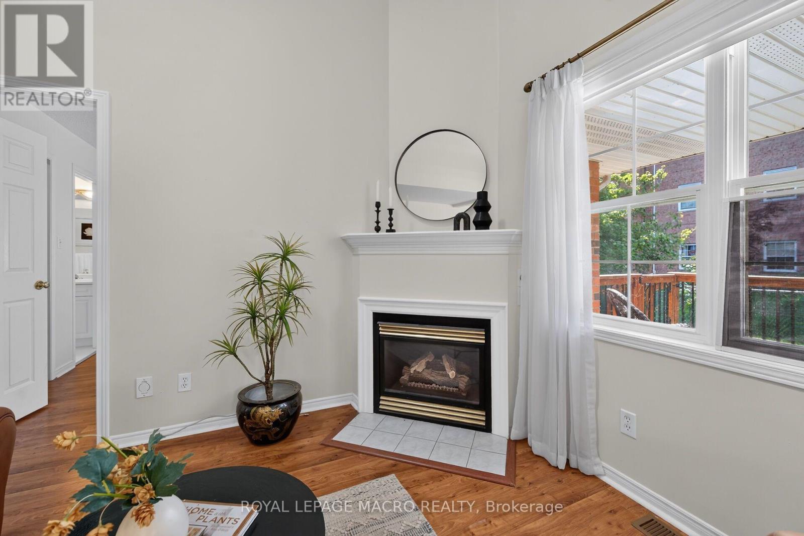 4 - 4108 Loganberry Court Property Photo 23