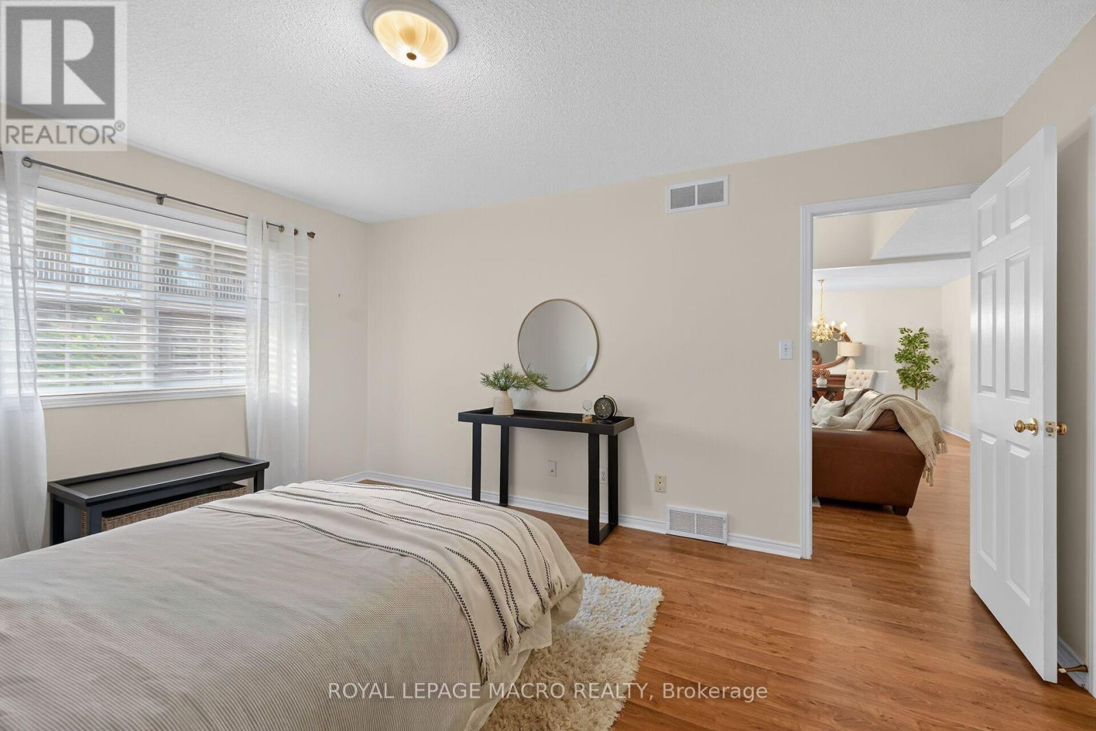 4 - 4108 Loganberry Court Property Photo 27