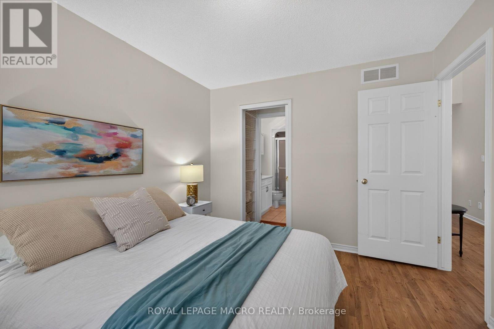 4 - 4108 Loganberry Court Property Photo 31