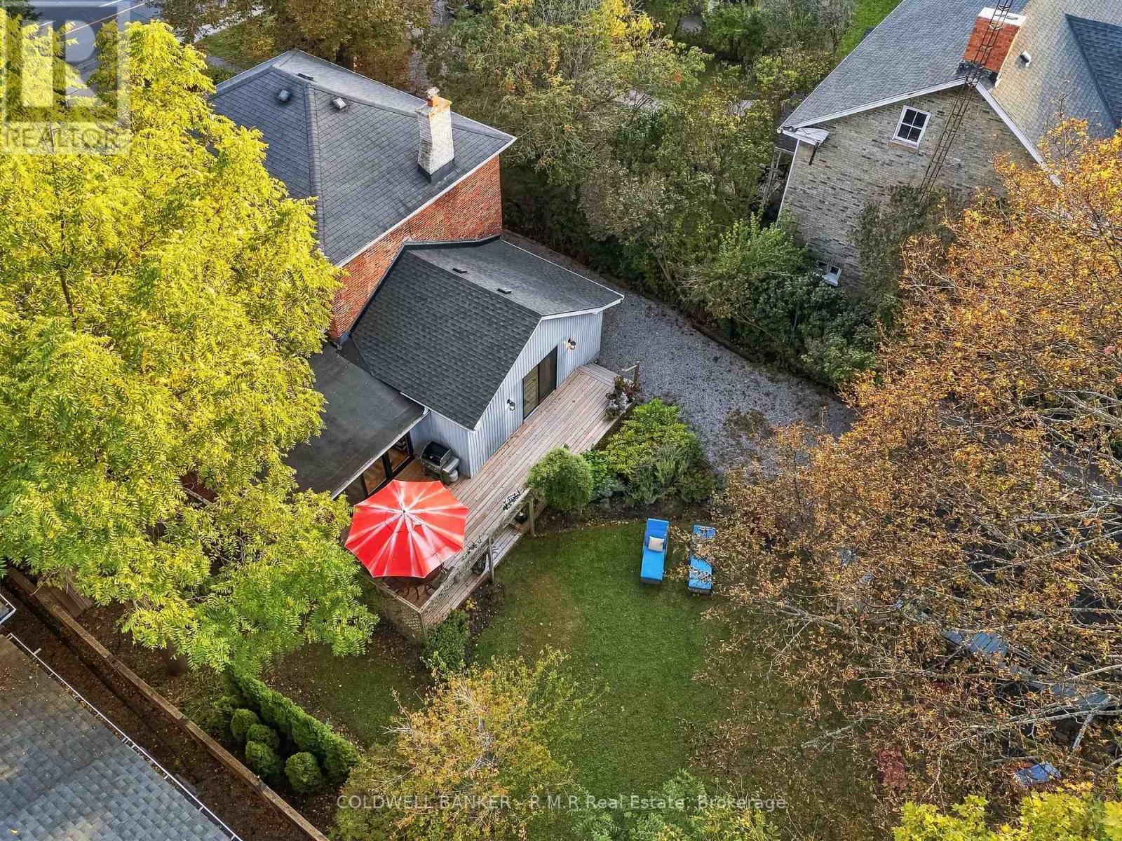 28 University Avenue W Property Photo 36