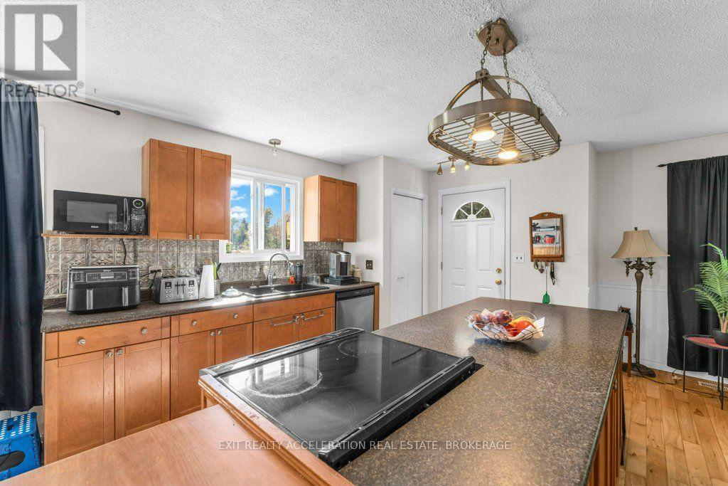 3937 Stagecoach Road Property Photo 4
