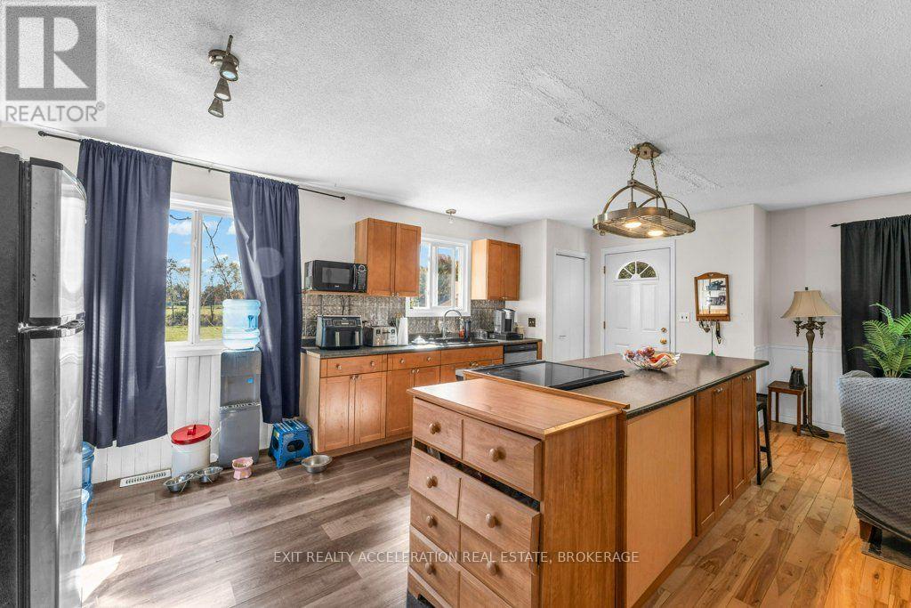 3937 Stagecoach Road Property Photo 5