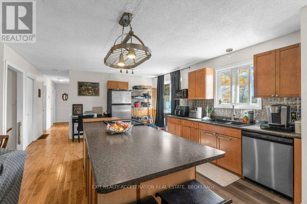 3937 Stagecoach Road Property Photo 6