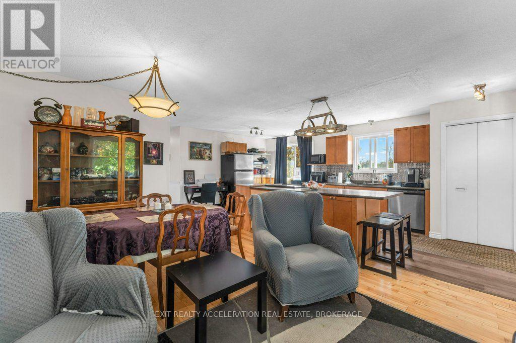 3937 Stagecoach Road Property Photo 10