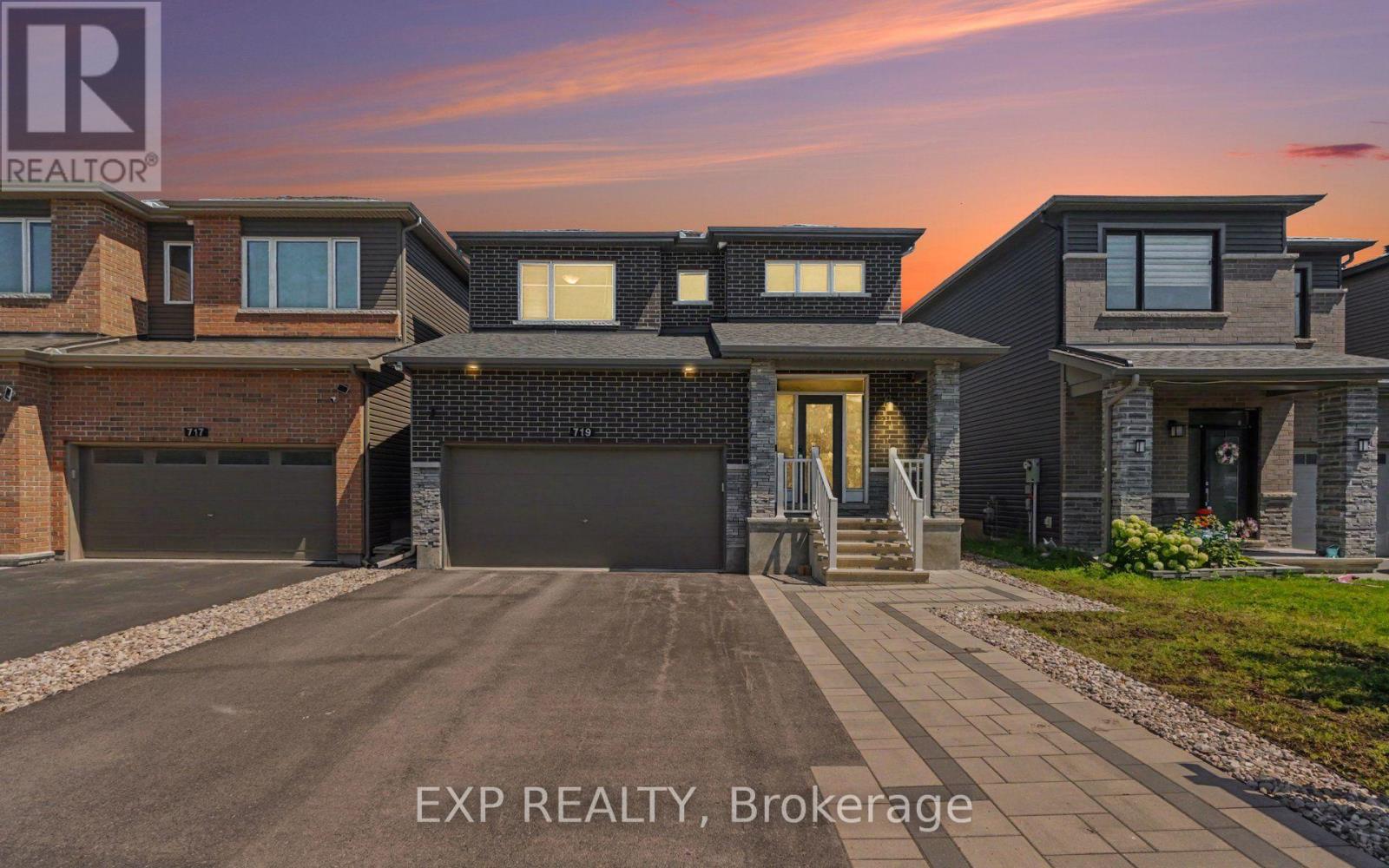 719 Cashmere Terrace Property Photo 2