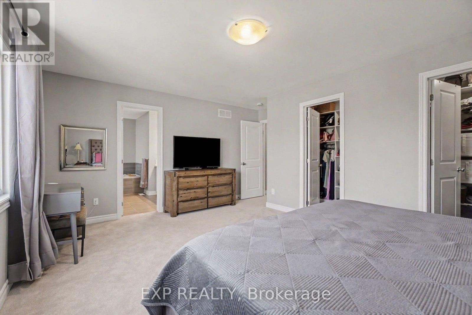 719 Cashmere Terrace Property Photo 20