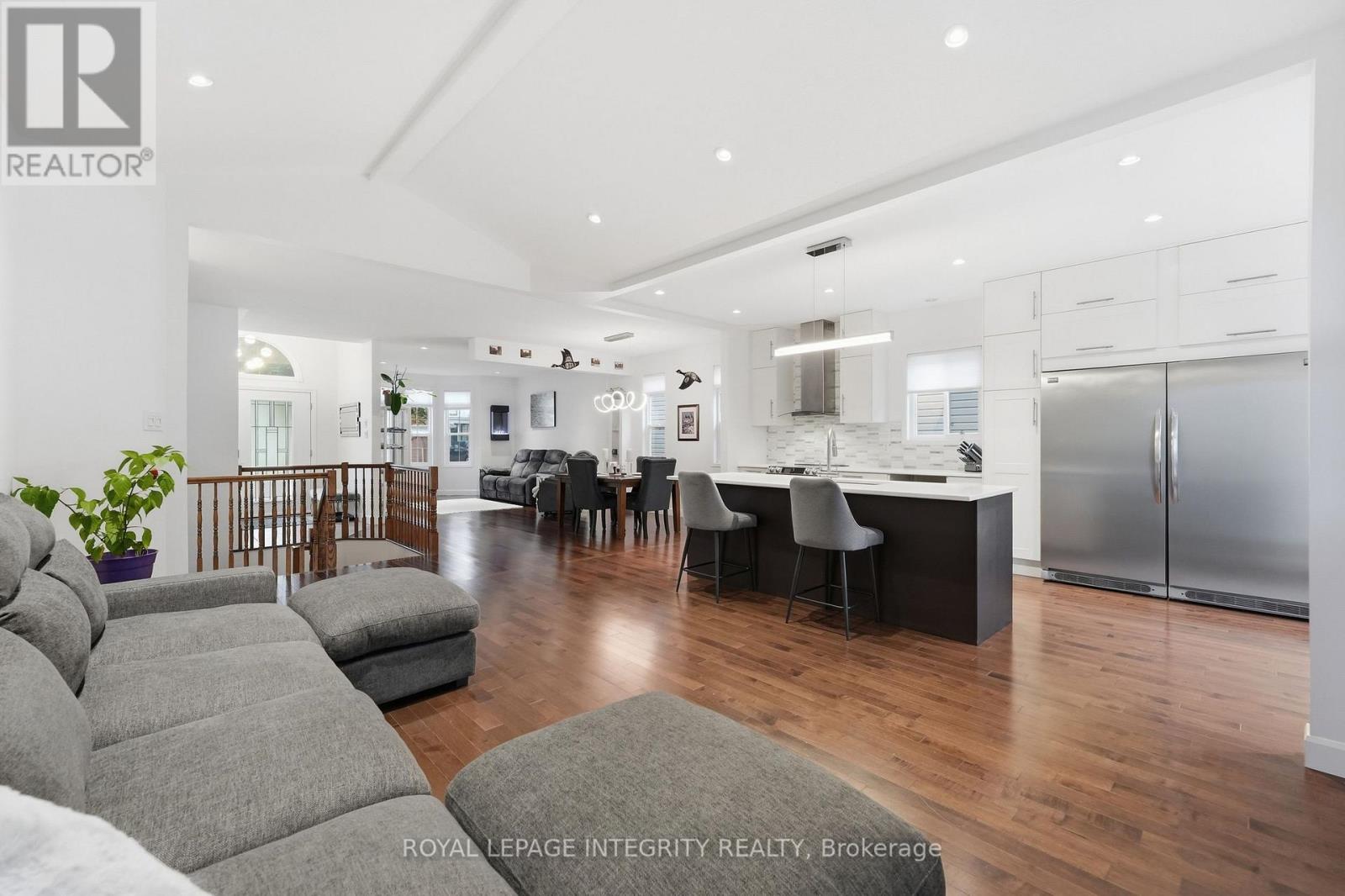 443 Landswood Way Property Photo 12