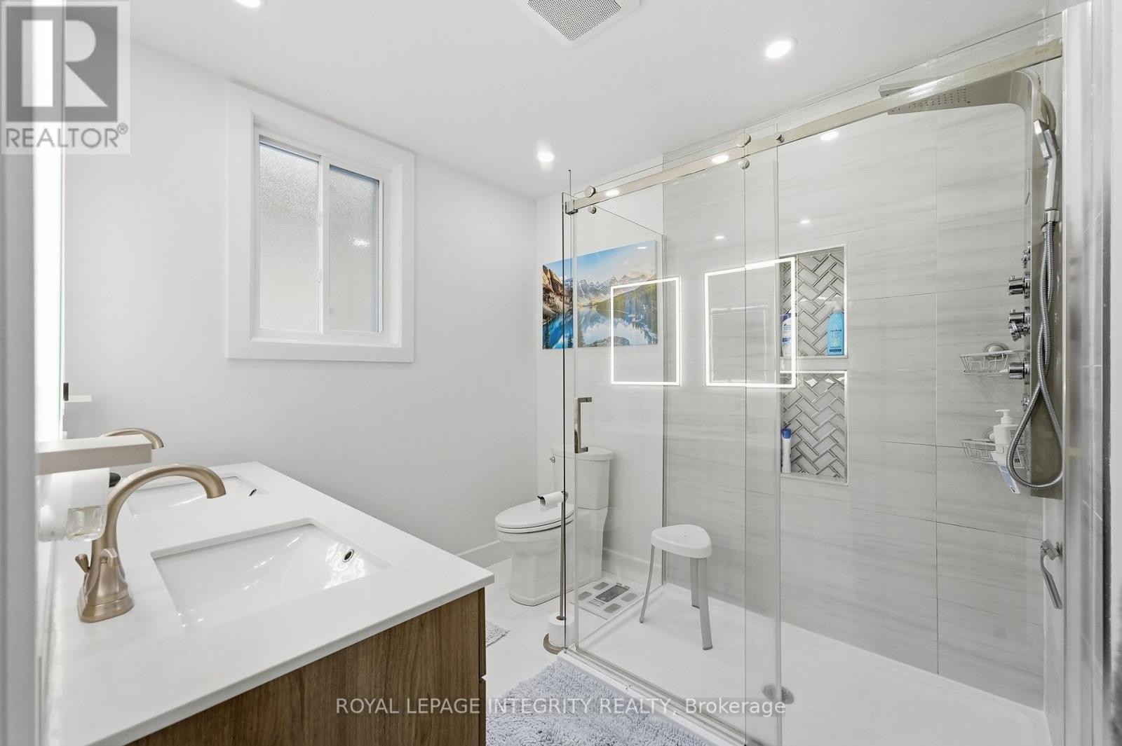 443 Landswood Way Property Photo 18