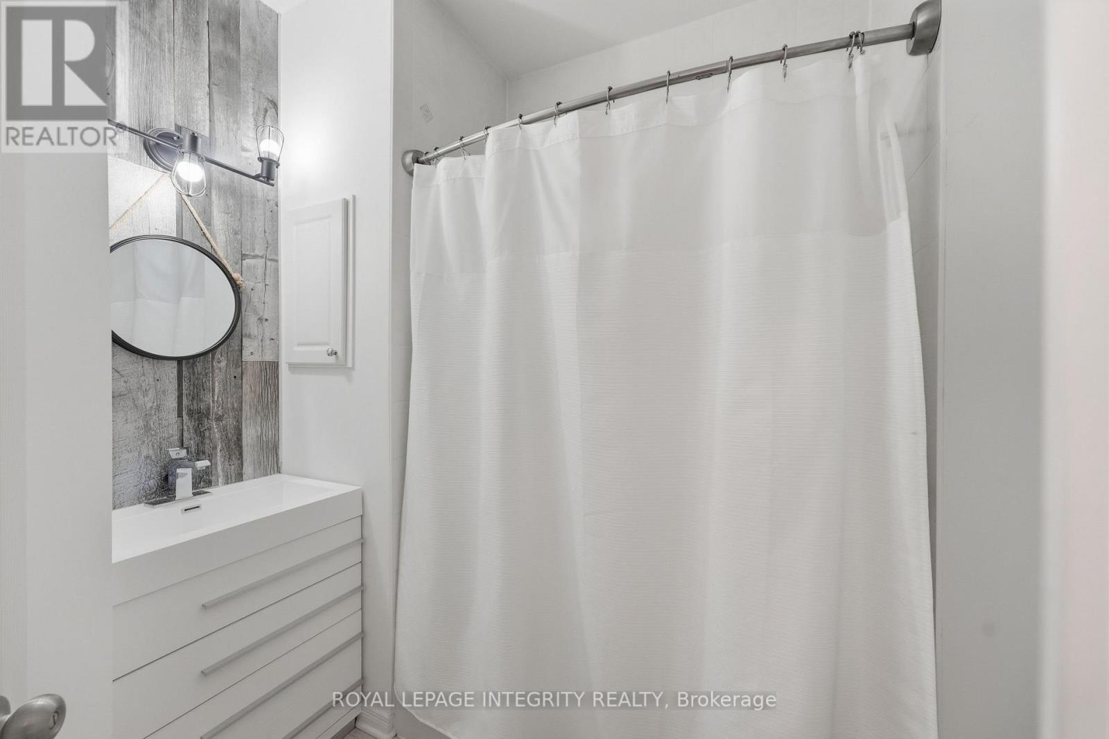 443 Landswood Way Property Photo 20