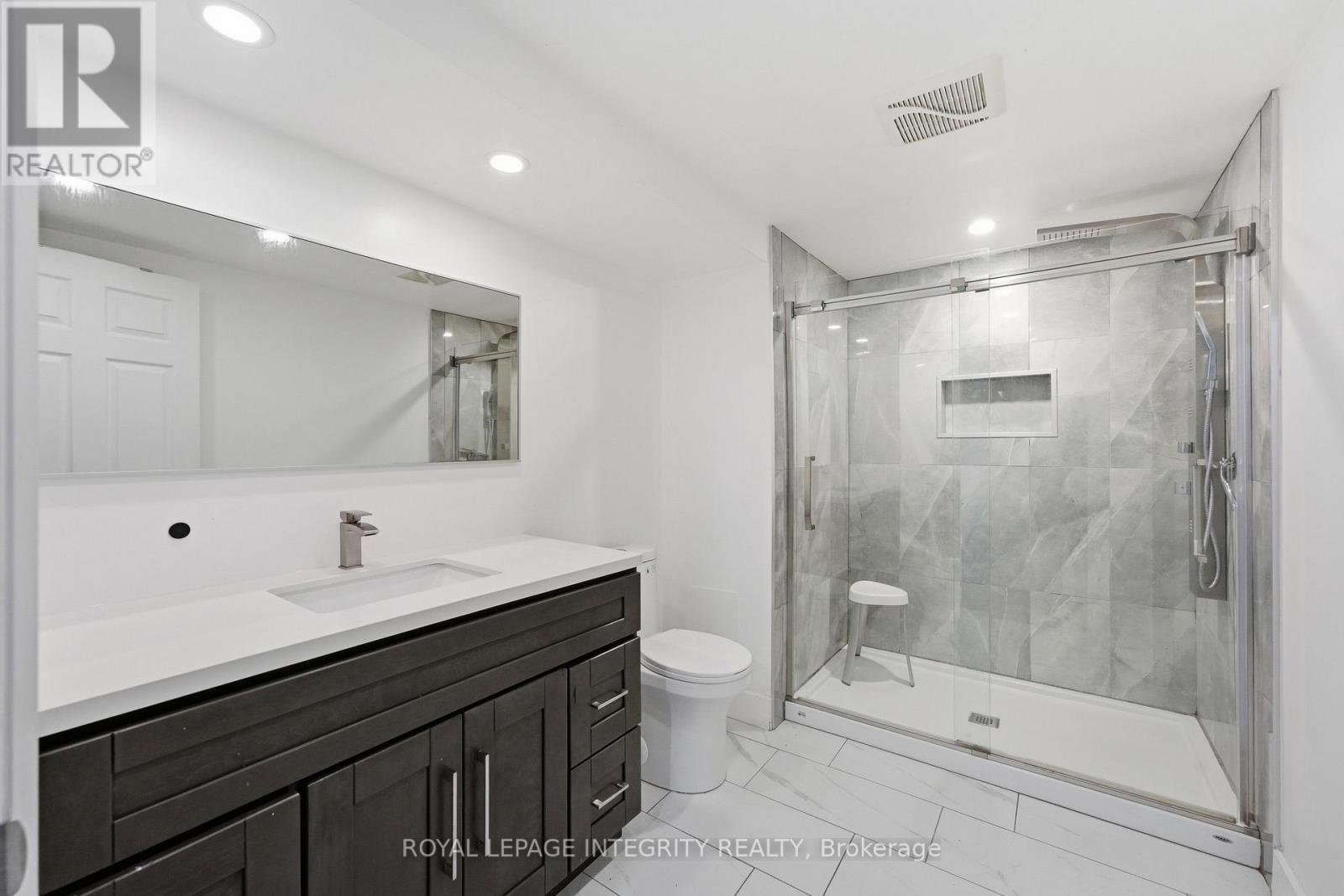443 Landswood Way Property Photo 21