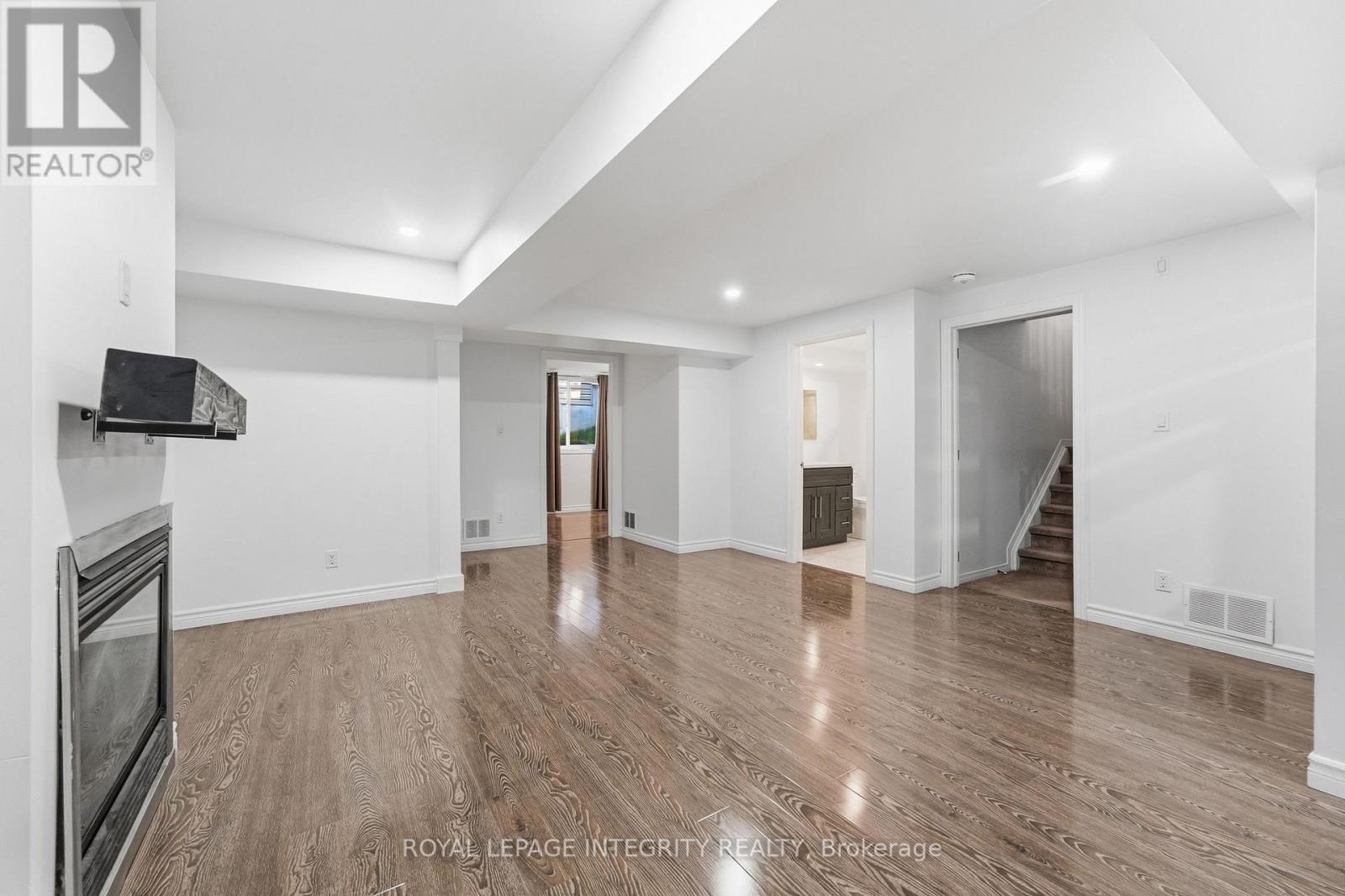 443 Landswood Way Property Photo 22