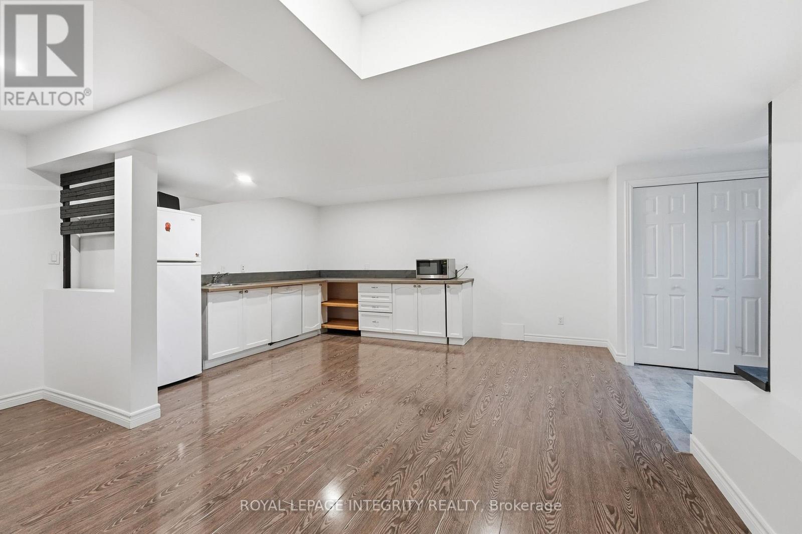 443 Landswood Way Property Photo 24