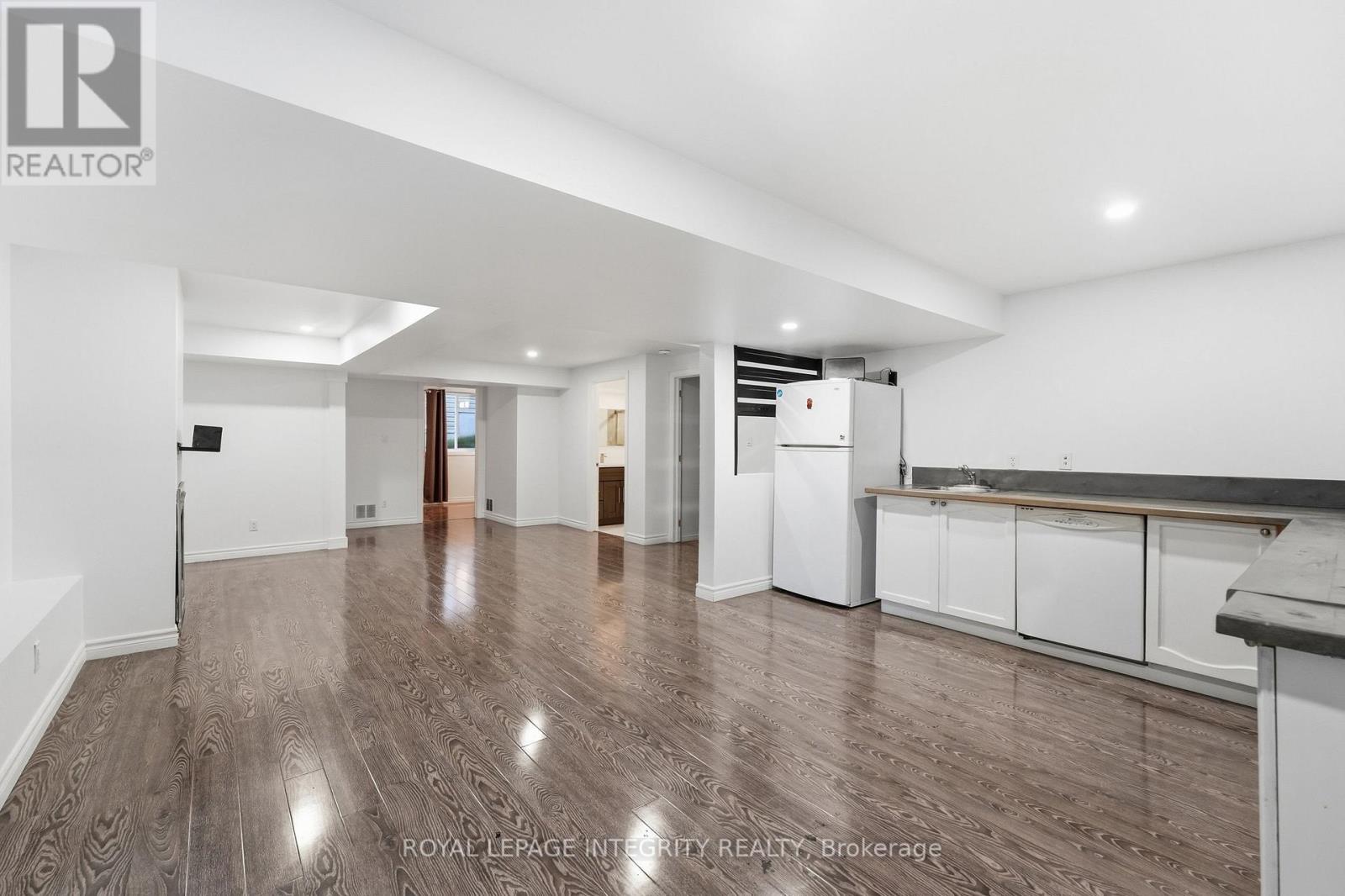 443 Landswood Way Property Photo 25