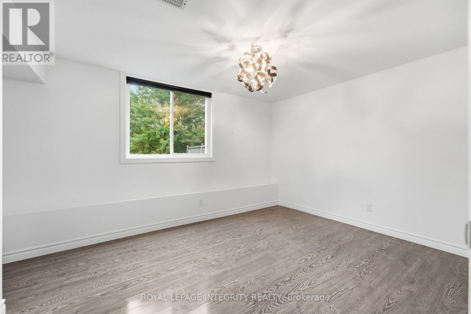 443 Landswood Way Property Photo 28