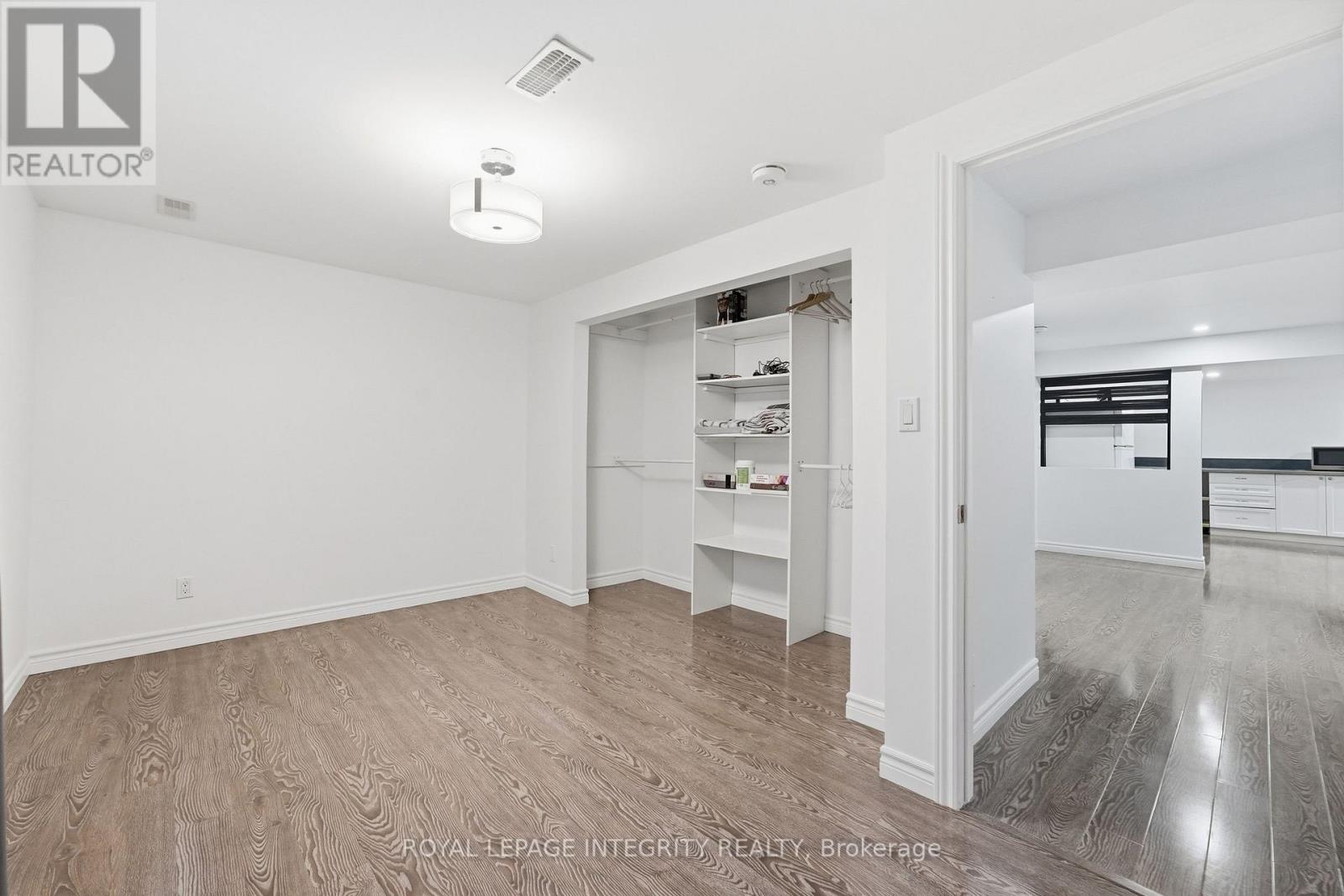 443 Landswood Way Property Photo 29