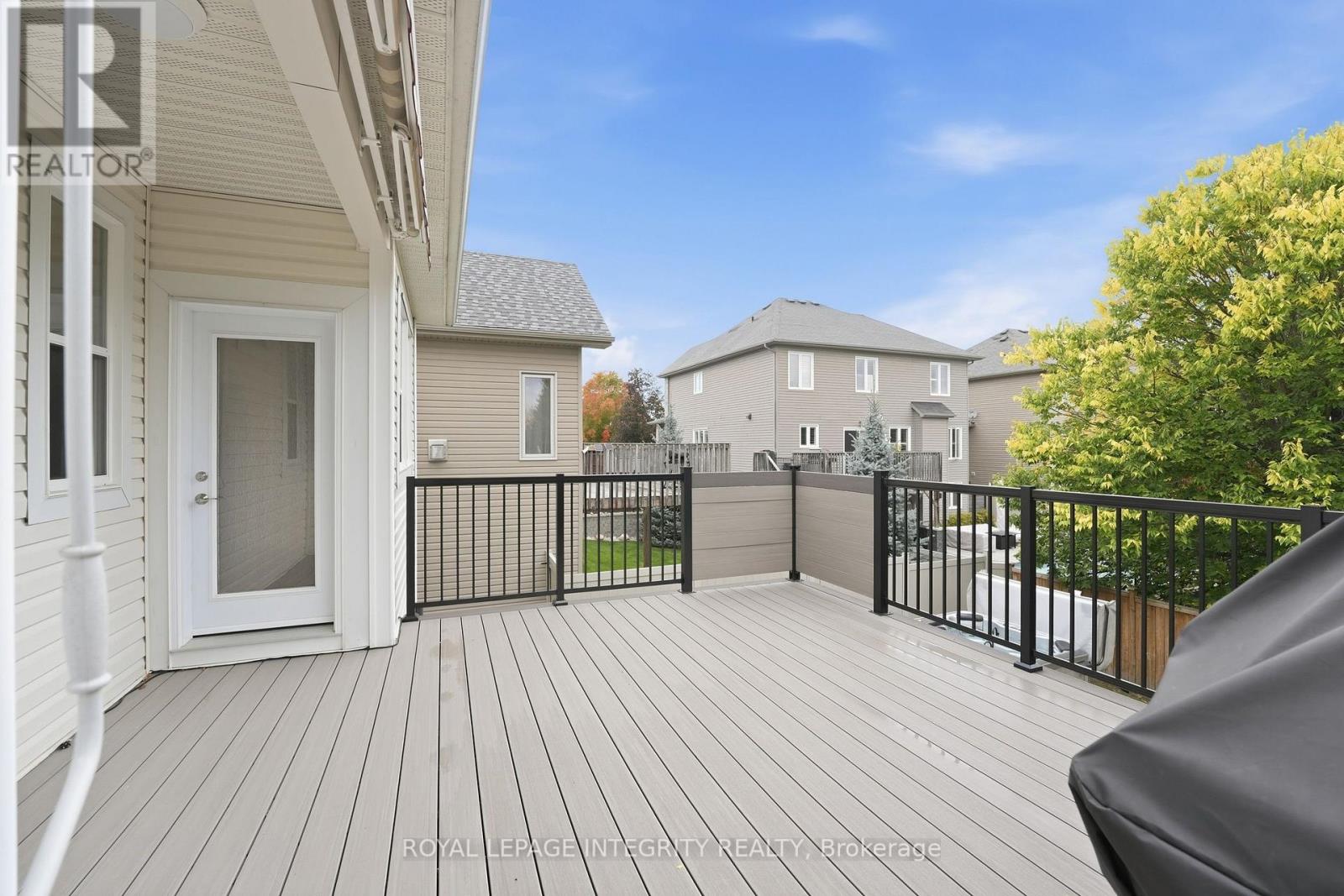 443 Landswood Way Property Photo 34