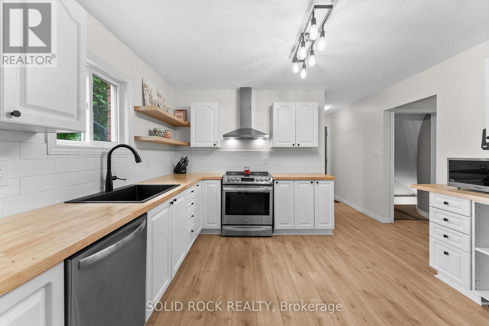 708 Mckenzie Avenue Property Photo 17