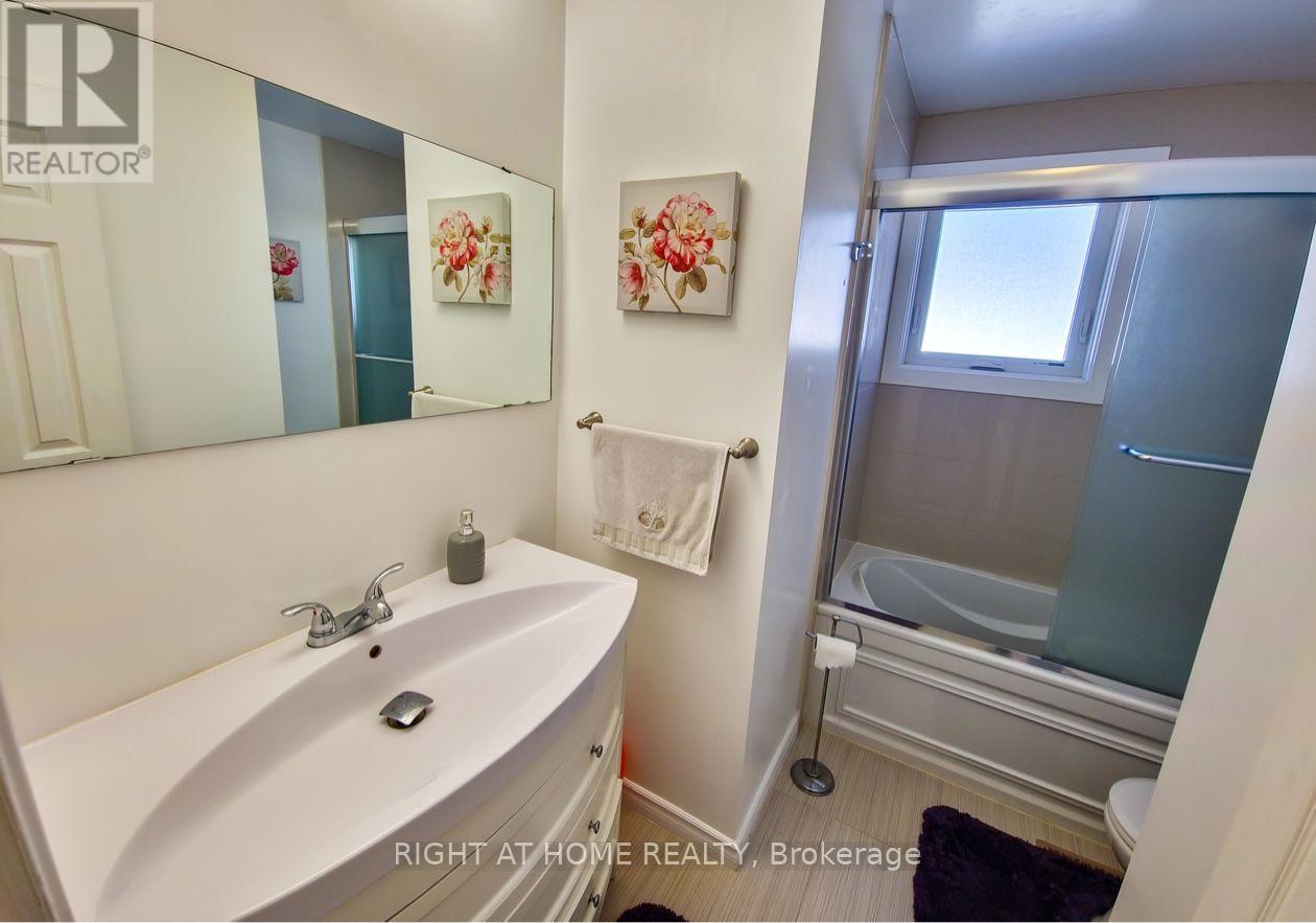6080 Rivercrest Drive Property Photo 20