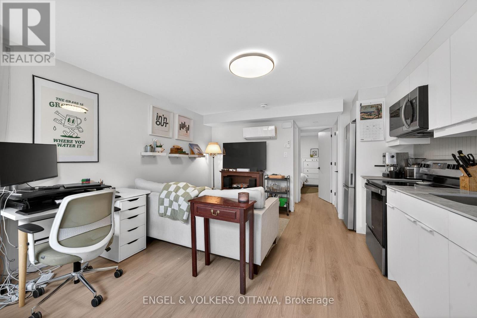 D - 51 Fairmont Avenue Property Photo 6