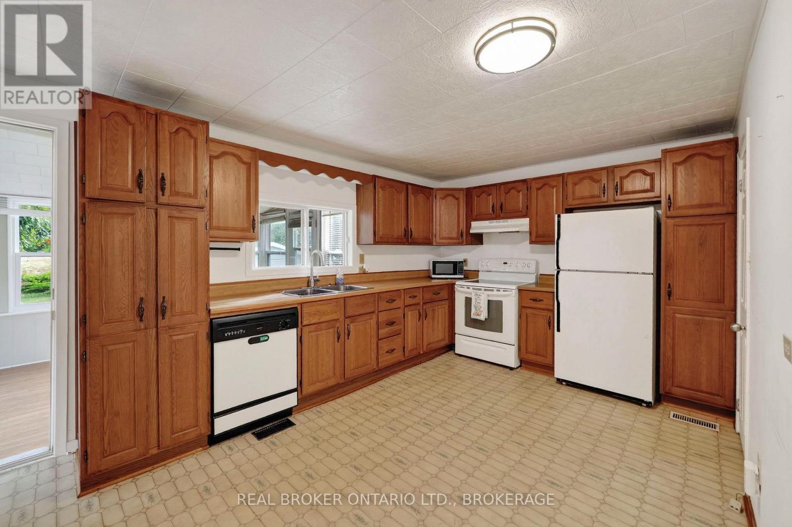 311 Hoople Avenue Property Photo 11