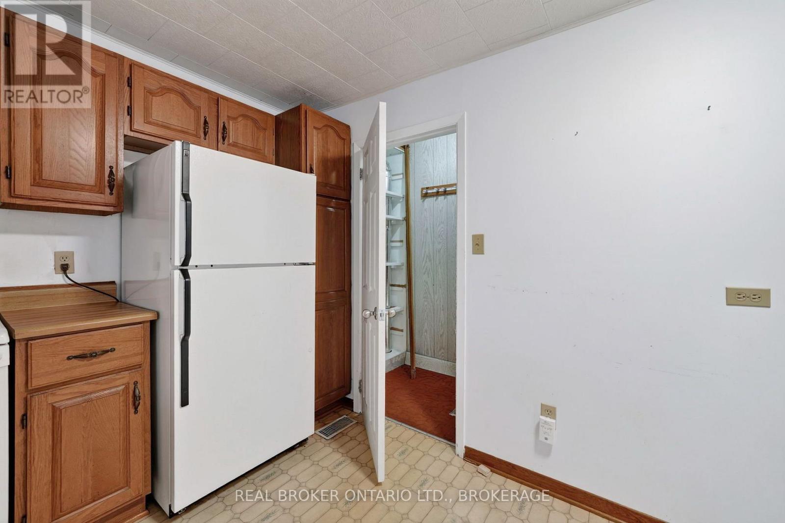 311 Hoople Avenue Property Photo 14