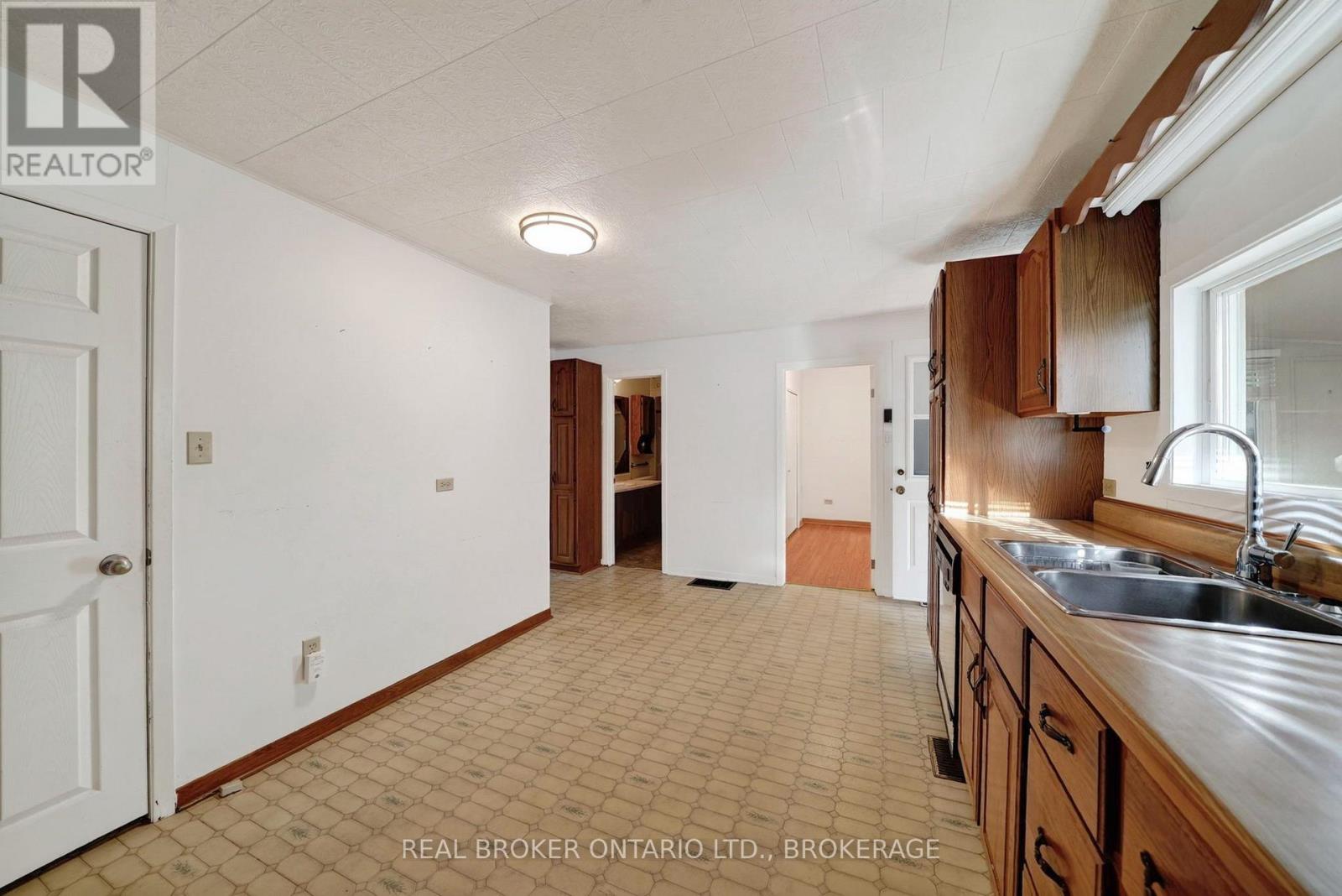 311 Hoople Avenue Property Photo 15
