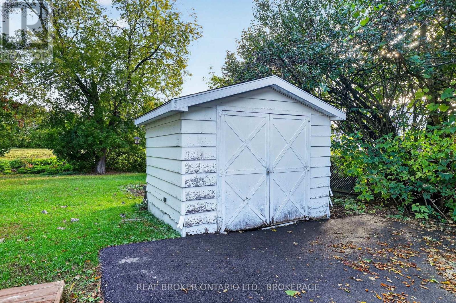 311 Hoople Avenue Property Photo 29